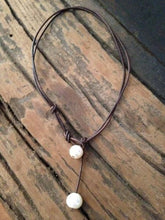 Load image into Gallery viewer, Pearl Leather Necklace
